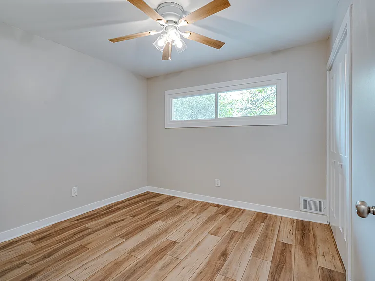 1334 Miller Ave — Photo 20
