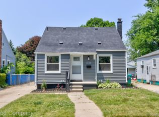 22589 Raven Ave, Eastpointe, MI 48021