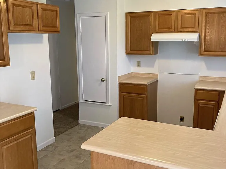 7218 Still Brook St — Photo 3