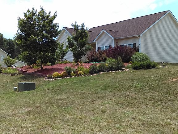 4th image of 1419 Crowders Woods Dr