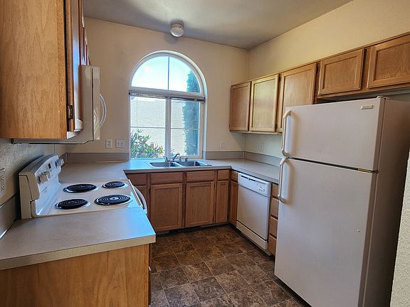 2nd image of 6317 Barstow Ln SE