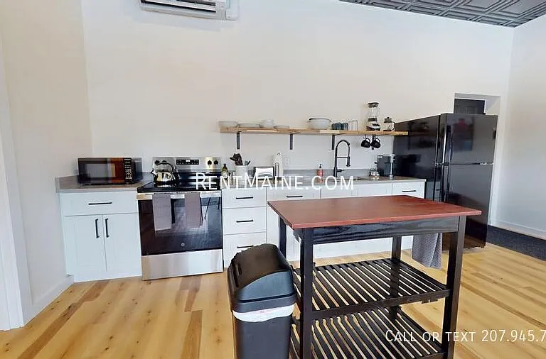 113 N Lancey St #205 — Photo 1