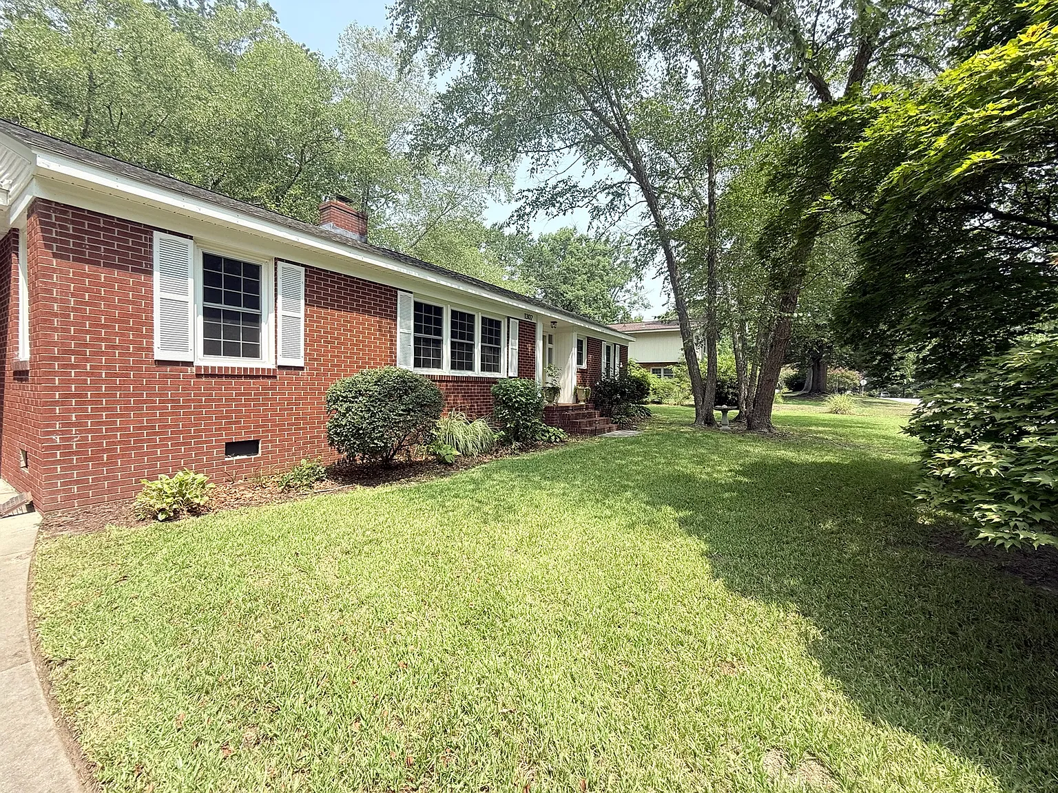 3 bed, 2.5 bath, 2125 sqft, $2,500 — Photo 3