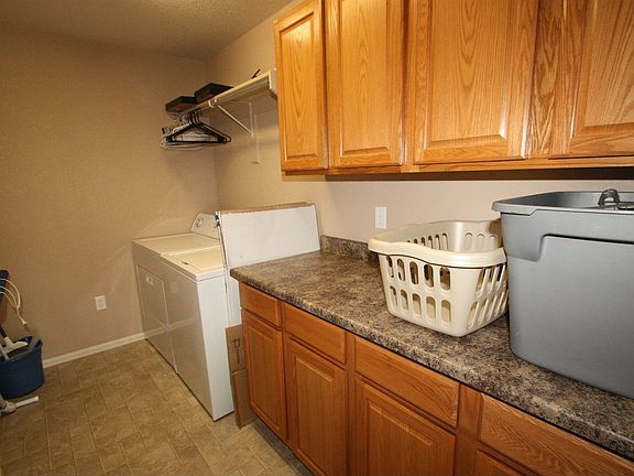 Lower Level Laundry Room