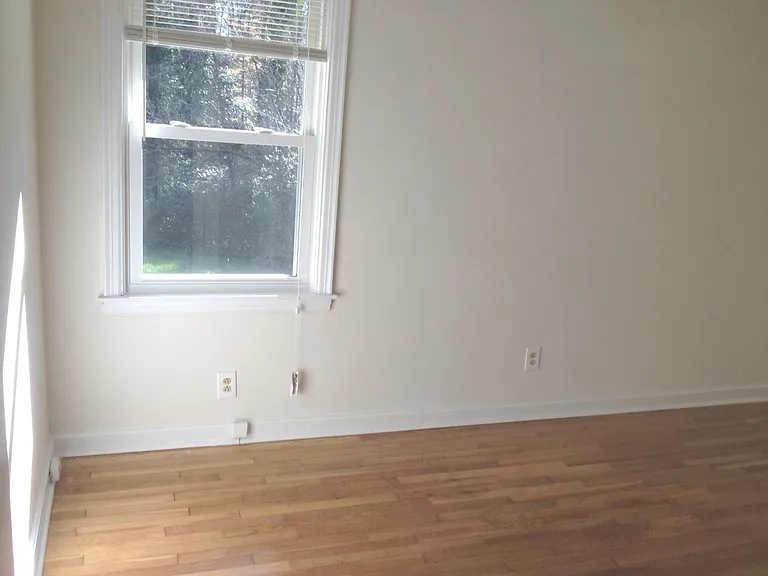 1639 Adelia Pl NE — Photo 11
