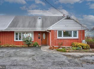 828 50th St, Dundalk, MD 21222