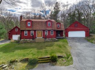 115 Log Rd, Smithfield, RI 02917