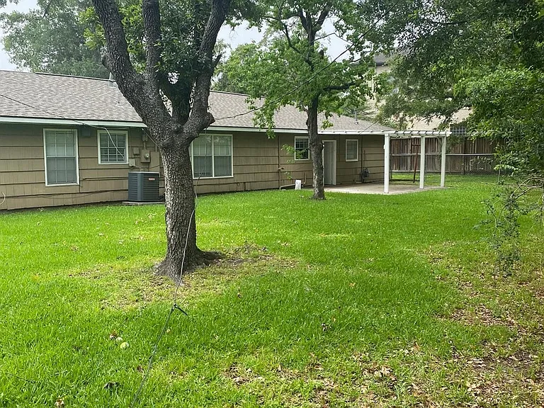 512 Wilmington Dr — Photo 17