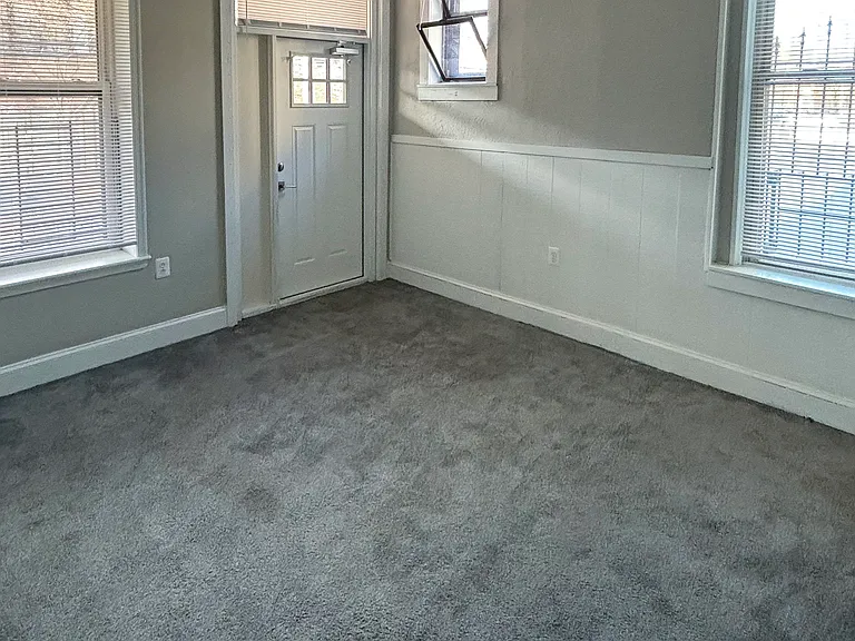 213 S 41st St #B — Photo 11