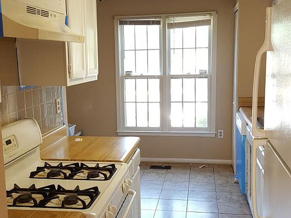 4th image of 14421 Manassas Gap Ct