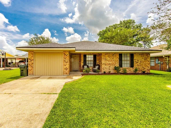 1305 Cottage Dr, Houma, LA 70360