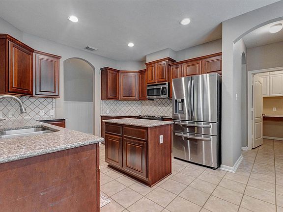 3rd image of 9711 Eagle Peak Ct