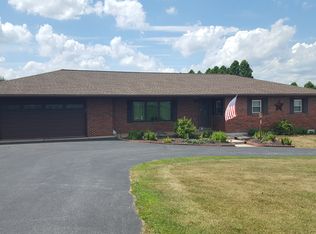 839 Zion Church Rd, Hamburg, PA 19526