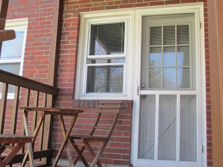 300 S Maple Ave — Photo 11