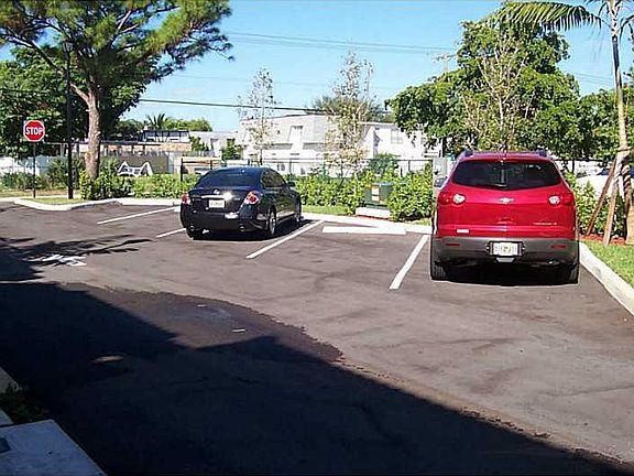 3rd image of 6654 Town Square Dr