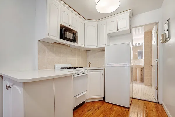 Rented by Corcoran | media 12