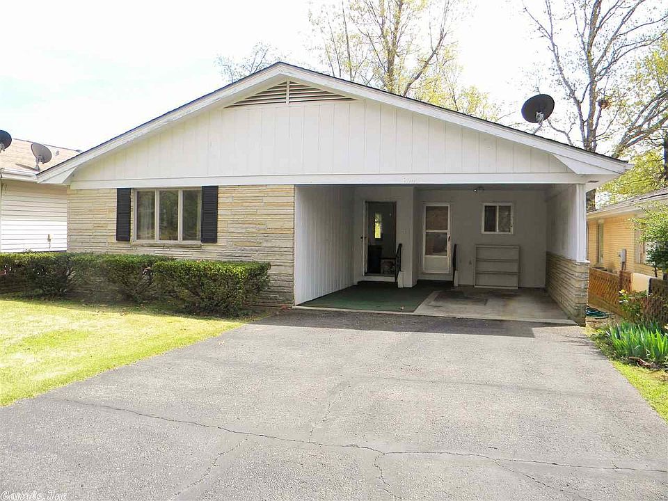 1st image of 1003 N Manor Dr