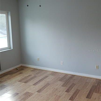 4th image of 4134 N Dolphin Dr