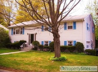 36 Pepperidge Ln, Groton, CT 06340