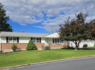 2141 Aster Rd, Macungie, PA 18062