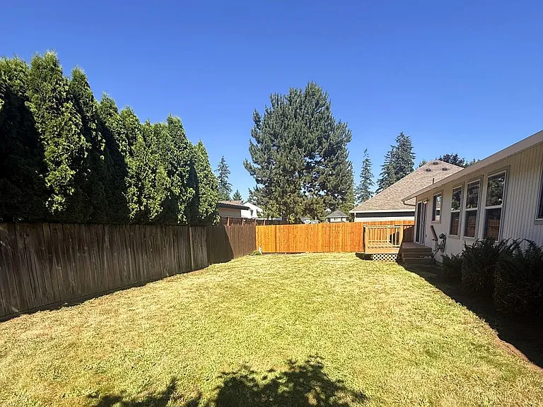 8104 NE 99th St — Photo 18
