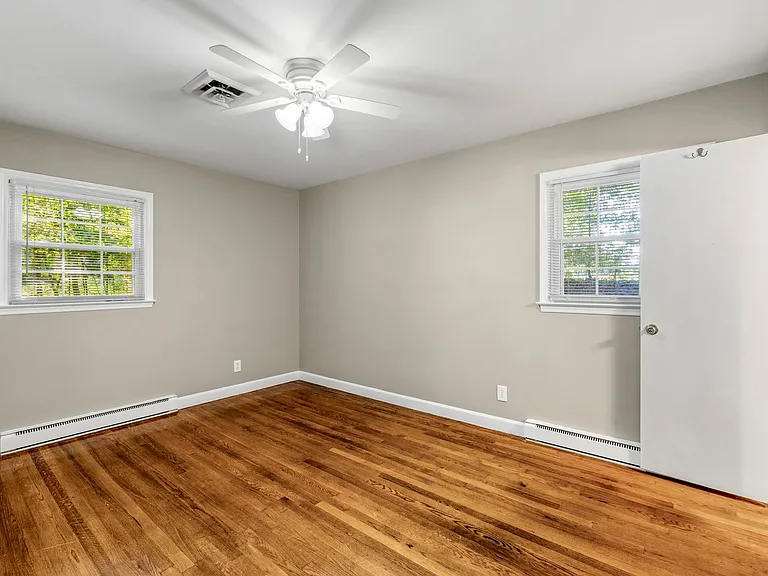 3905 Waterton Rd — Photo 16