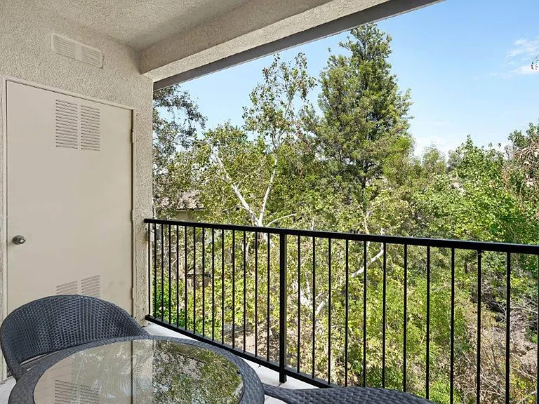 Canyon Crest — Photo 11