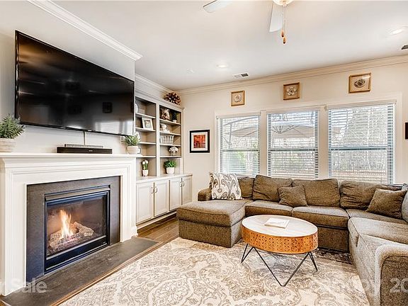 5th image of 13027 Vermillion Crossing Ct