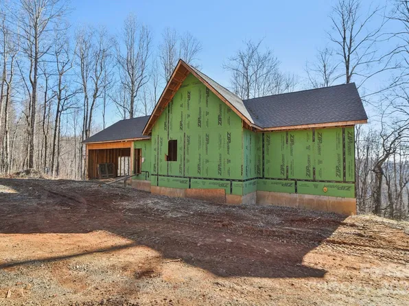 1539 Summer Rd, Hendersonville, NC 28792