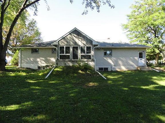 2nd image of 1148 Cedar Crest Dr