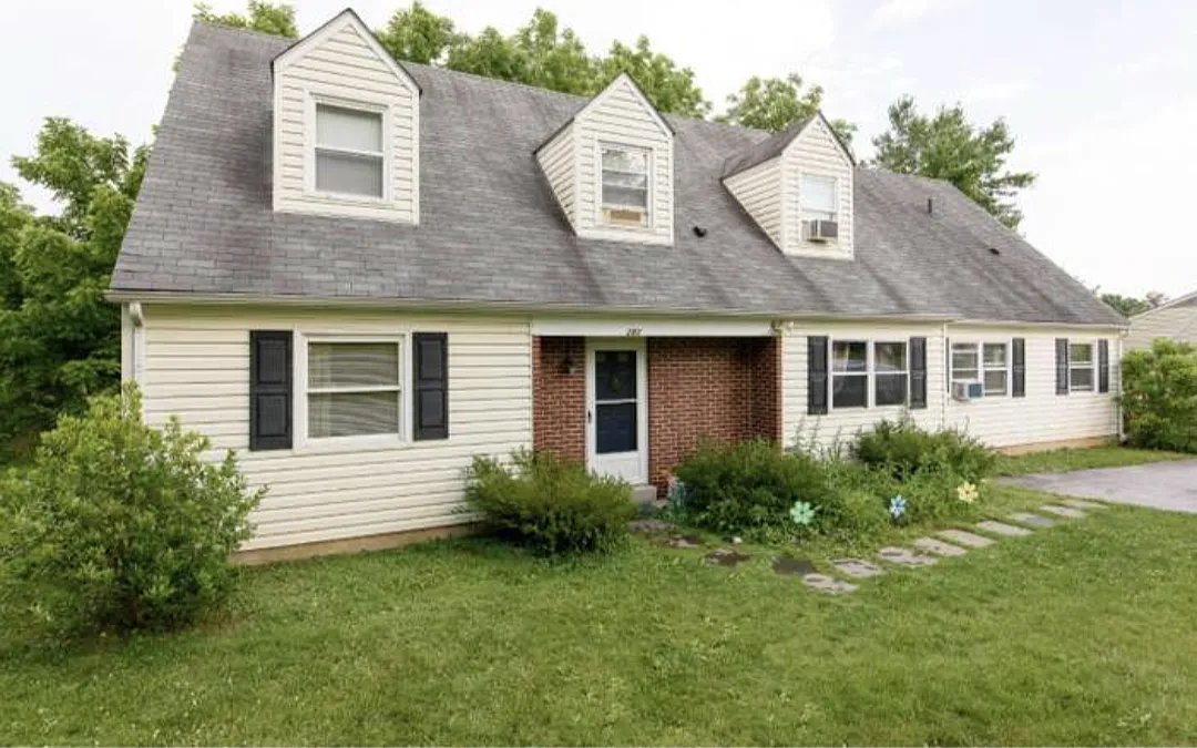 3 bed, 1500 sqft, $2,300 — Photo 2