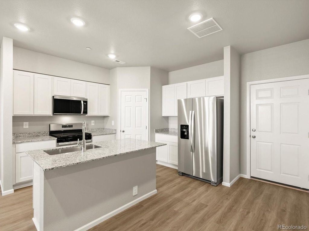 1596 Riverplace Drive #3
