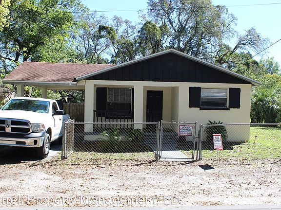 3rd image of 10019 Jasmine Ave