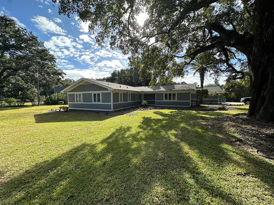 132 Knapp Rd
