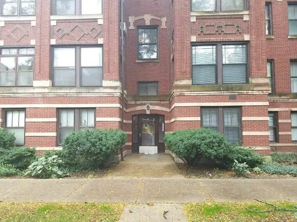 1223 E Hyde Park Blvd, Chicago, IL 60615