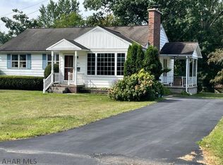 611 4th St, Tyrone, PA 16686