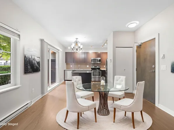 13740 75a Ave #104, Surrey, BC V3W 0E8