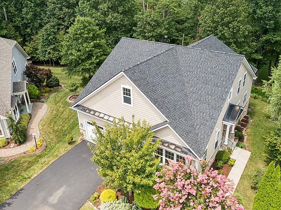 2nd image of 108 Bunting Ct