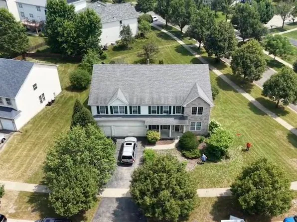829 Lindsey Ln, Bolingbrook, IL 60440