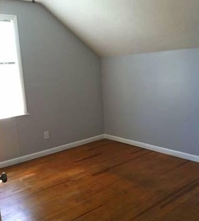11 X11 Bedroom