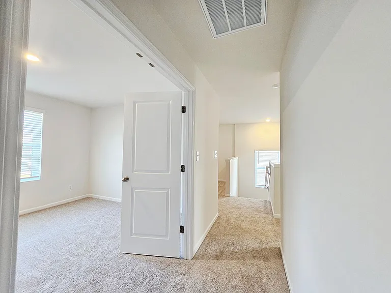 349 Wicklow Ln — Photo 13