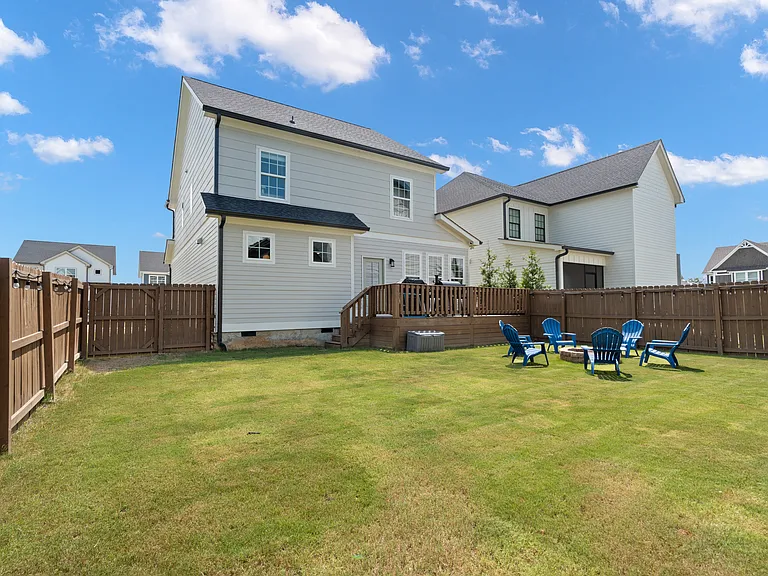 516 Shanti Dr — Photo 14