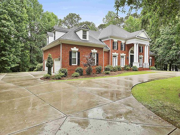 2nd image of 300 Birkdale Dr