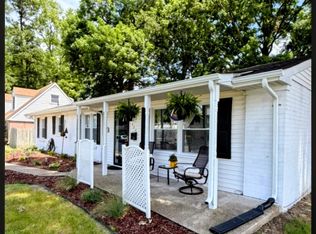 424 Elmont Rd, Virginia Beach, VA 23452