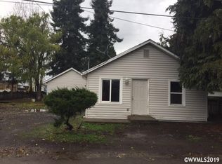 1190 S 9th St, Lebanon, OR 97355