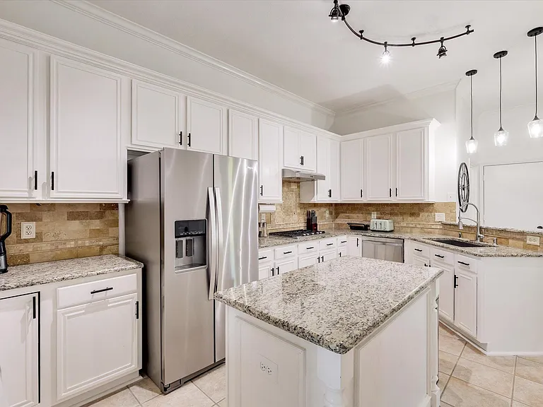 7132 Hunt Ln — Photo 12
