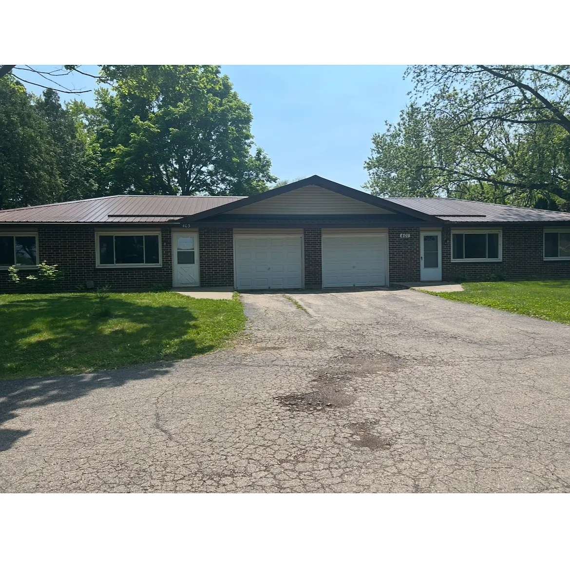 2 bed, 1100 sqft, $1,600 — Photo 1