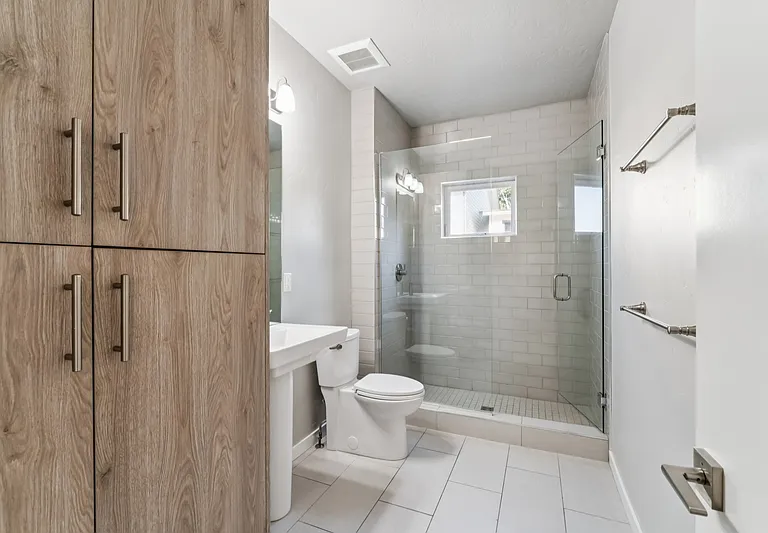 3520 N Prospect Ln #1 — Photo 40