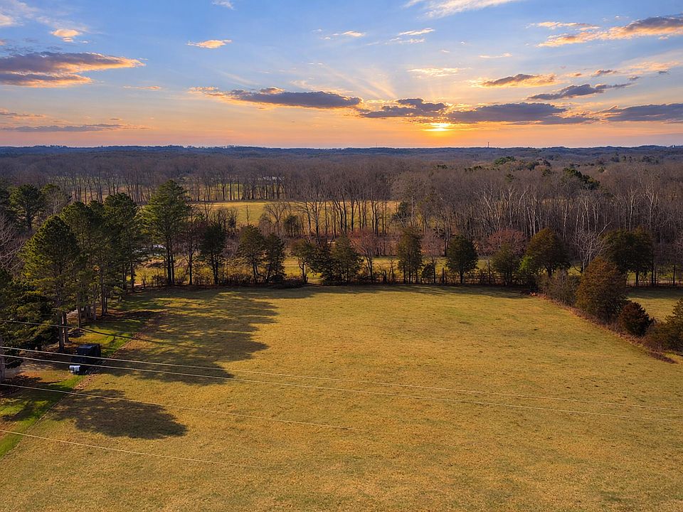 1st image of 3180 Spring Place Rd SE