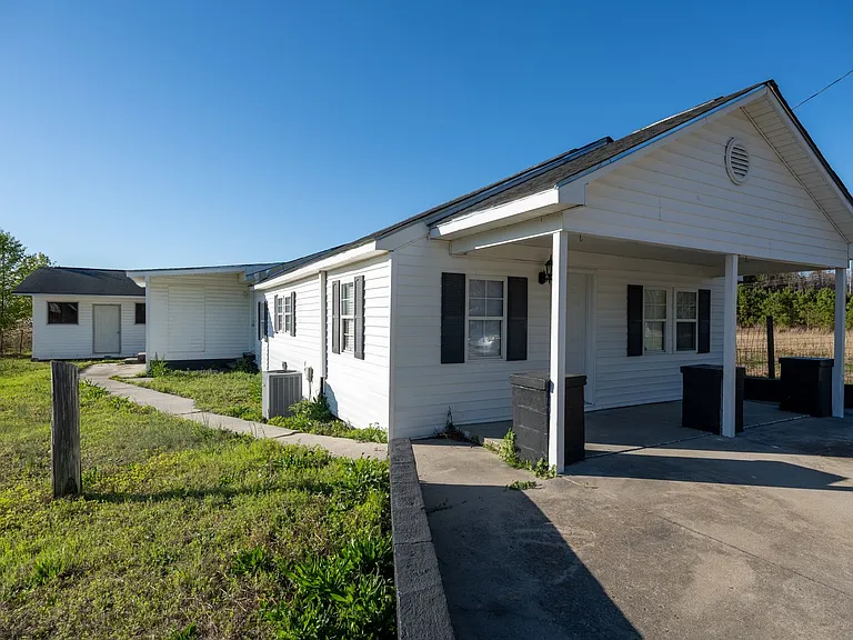 3250 Martin Luther King Jr Dr — Photo 3